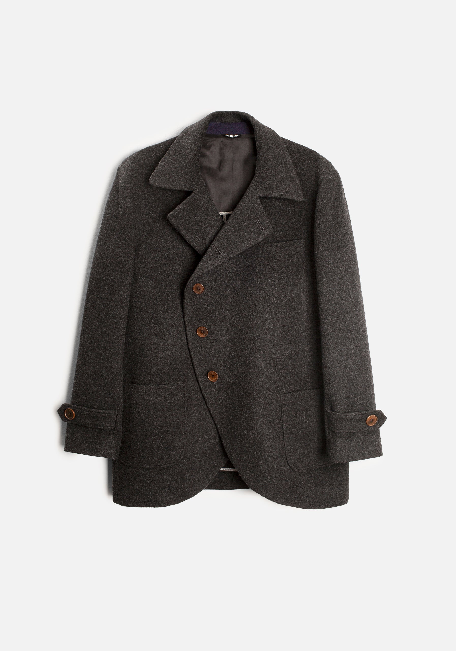 Abrigo Hills Gris Oscuro