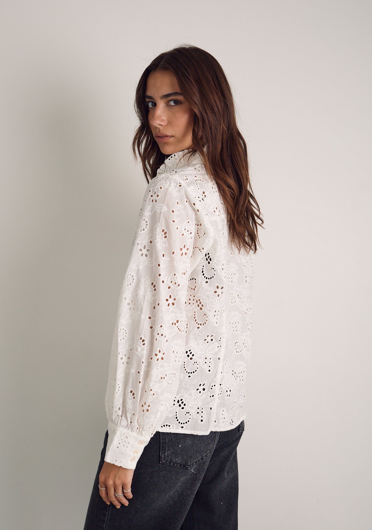 Blusa M Emily Ojalillo Blanco V1