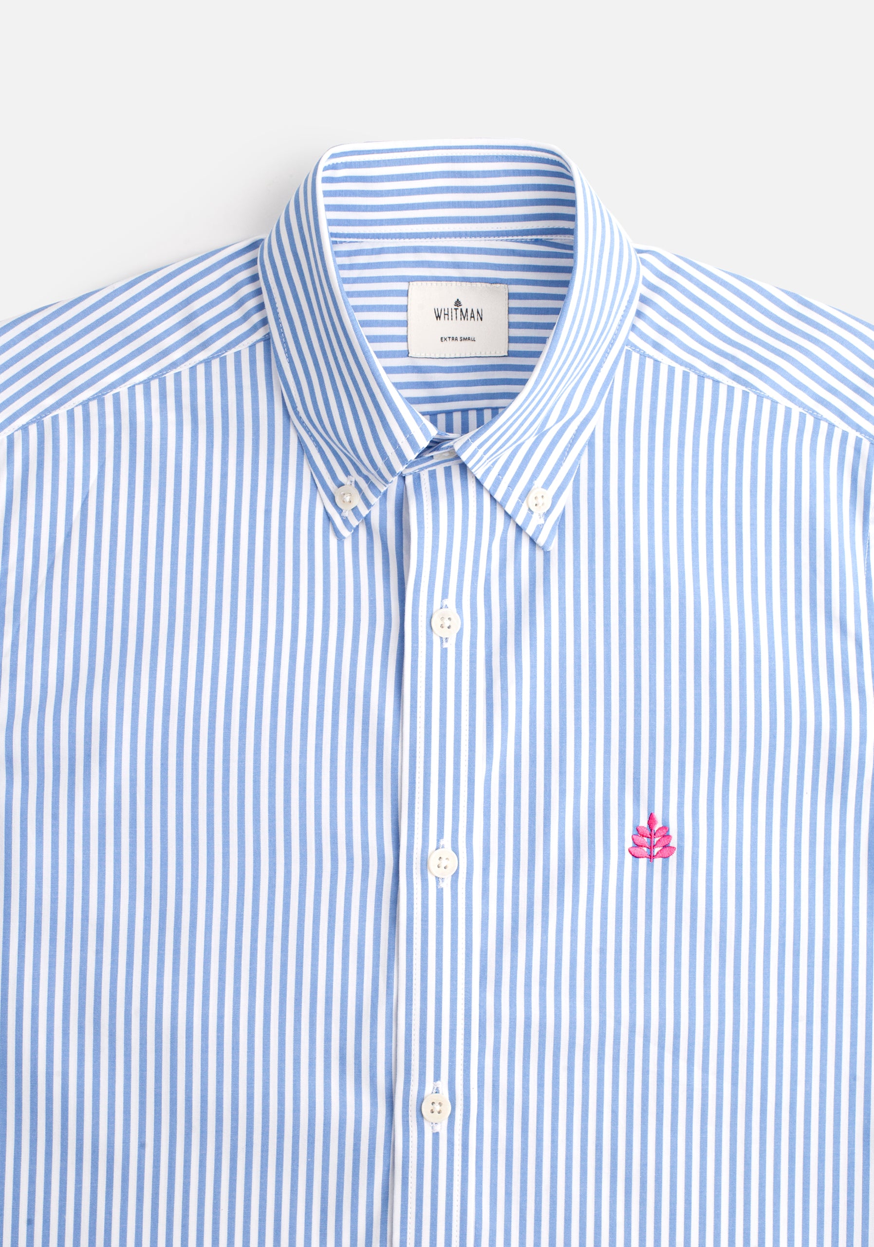 Camisa para hombre a rayas color azul de 100% algodón detalle cuello