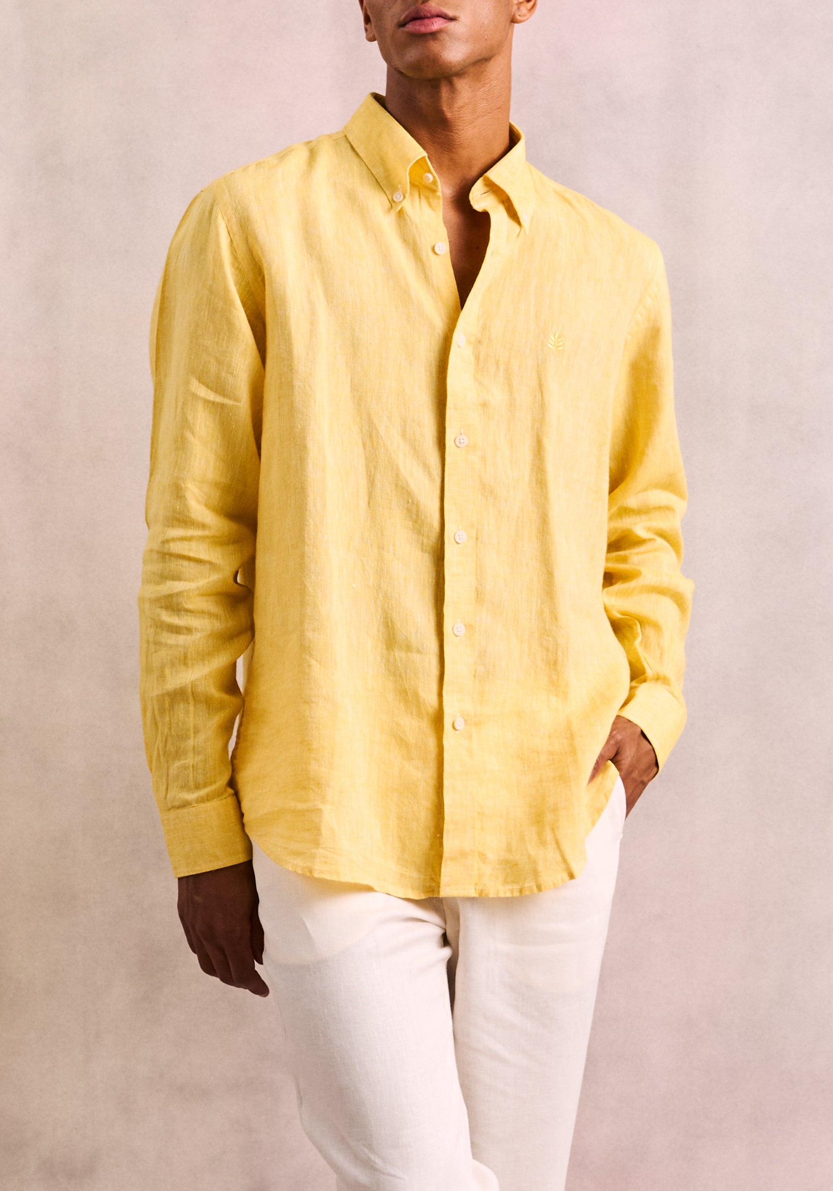 Camisa Lino Cuello Button Down Amarillo L-Atn