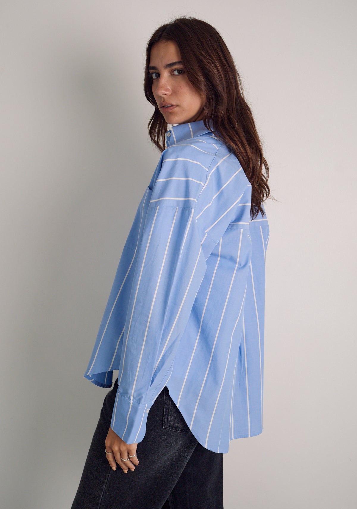 Camisa M Antonella Rayas Azul Medio-Blanco