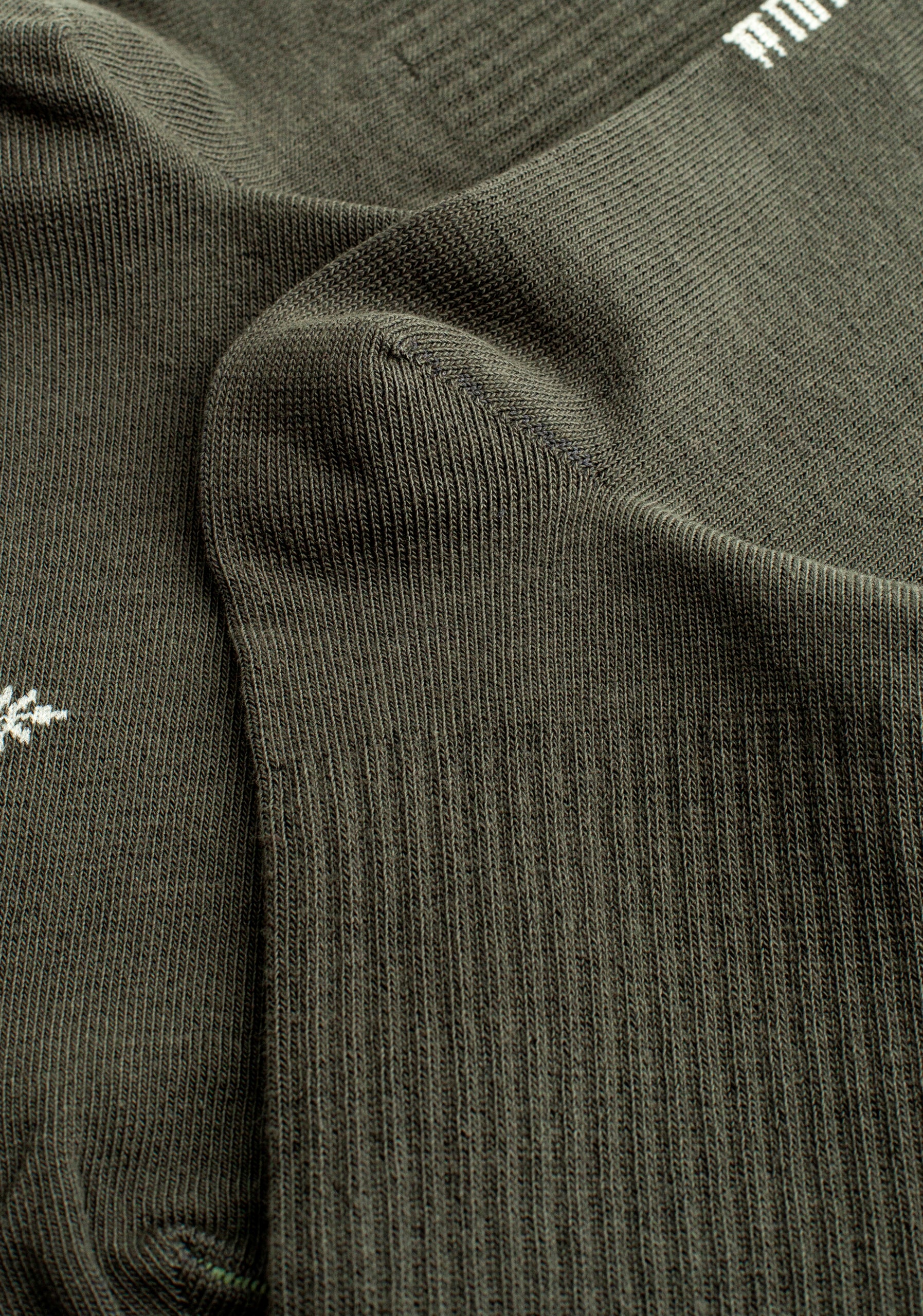 Medias H Deportiva Unicolor Verde Oscuro